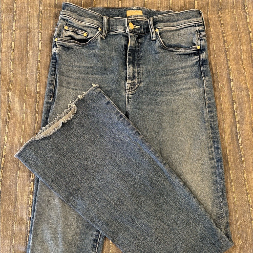 MOTHER size 28 The Weekender Frey